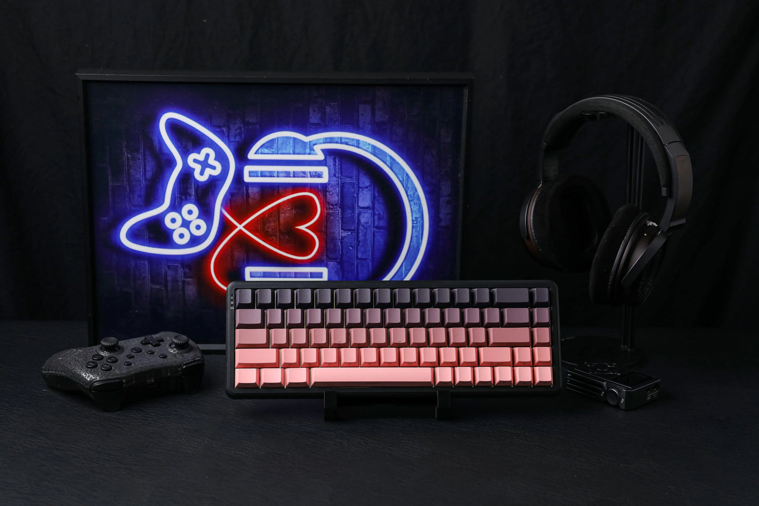 AK680 MAX version rose en exposition