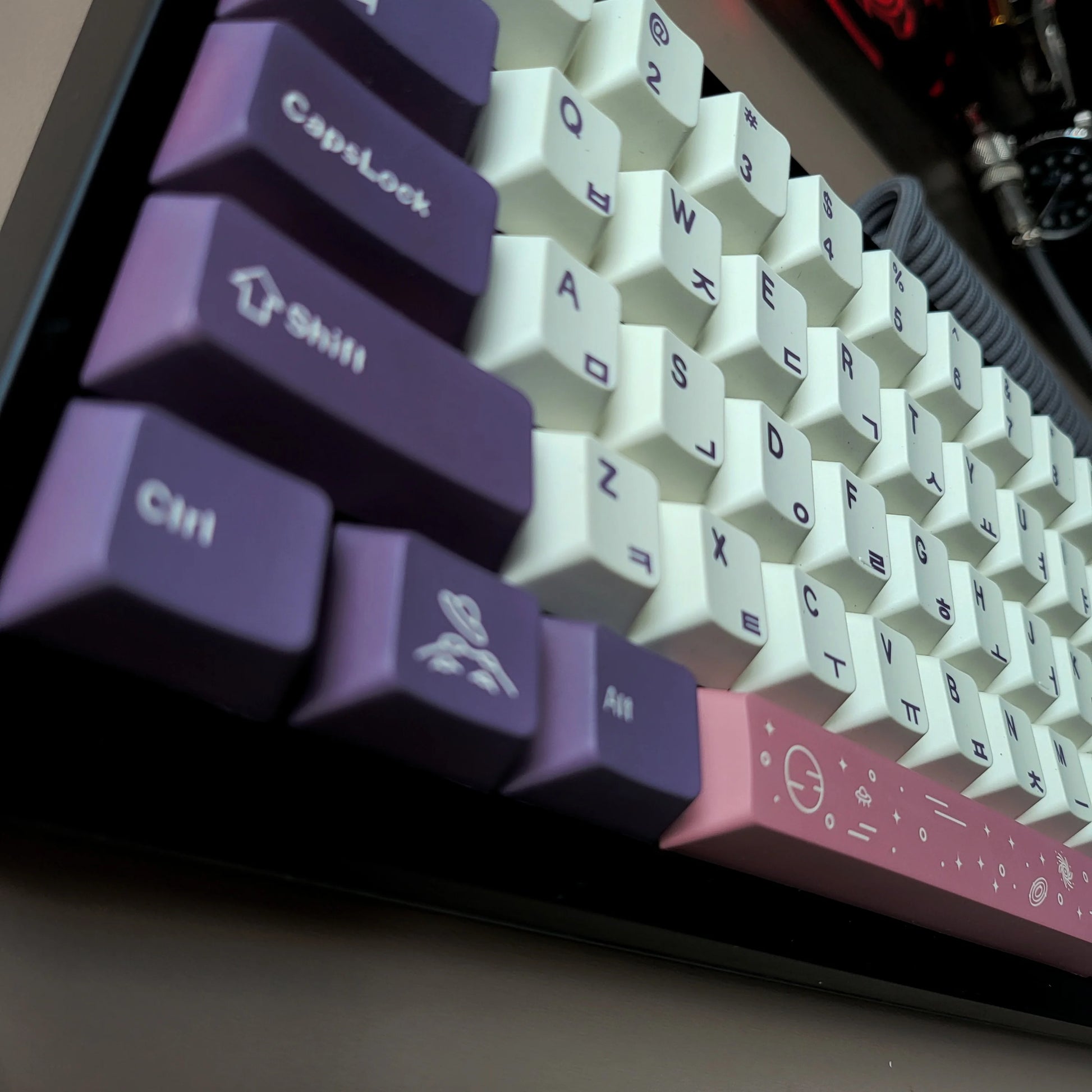 Keycaps AZERTY/QWERTY Violet Cherry - Vue de dos